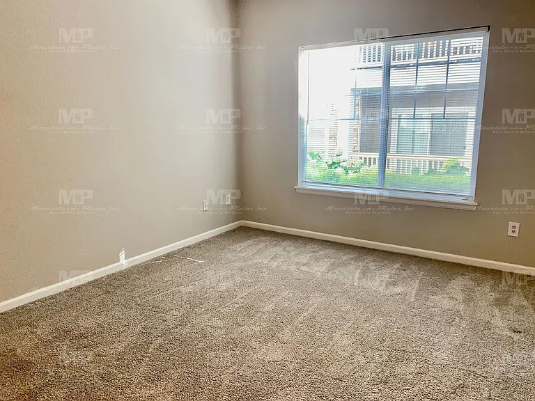 4825 Hahns Peak Dr #104 — Photo 14