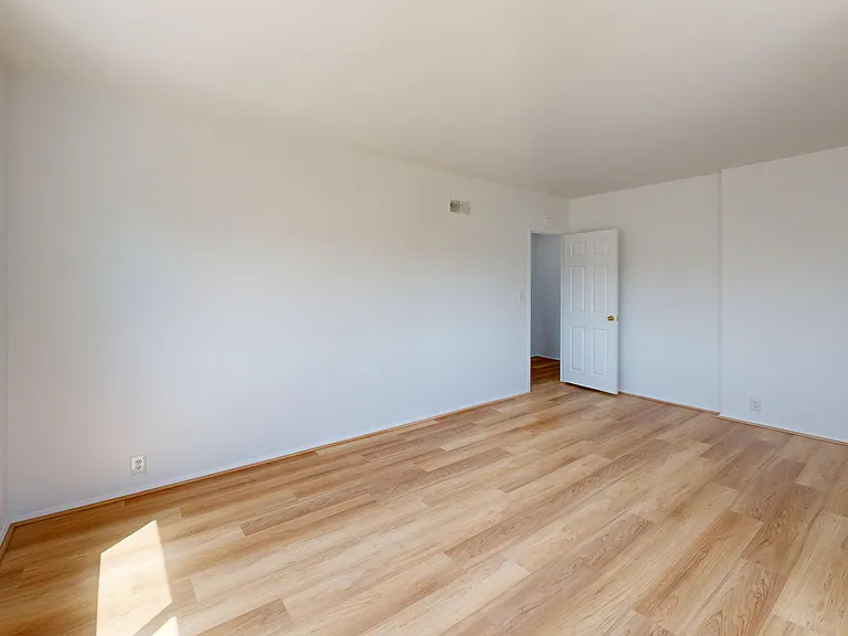 Parkmerced Apartments — Photo 120