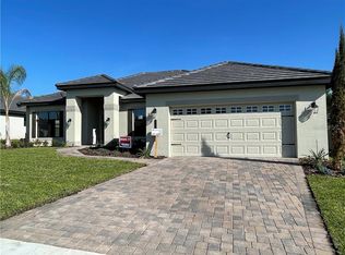 459 Lake Vista Dr, Auburndale, FL 33823