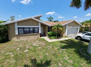 9711 NW 33rd St, Sunrise, FL 33351