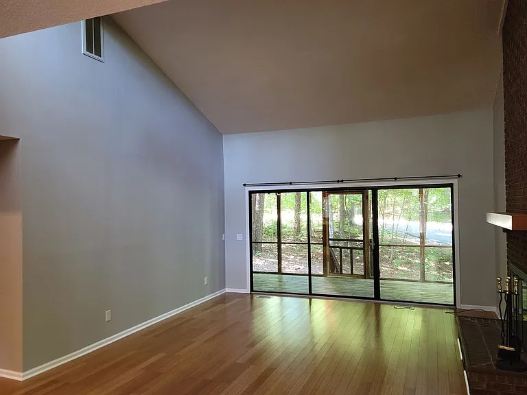 1811 Irish Blvd — Photo 12