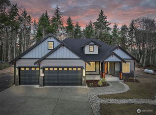 1115 Tiedman Rd NW, Lakebay, WA 98349