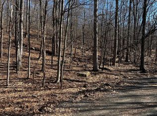 Berry Ln, Cresco, PA 18326