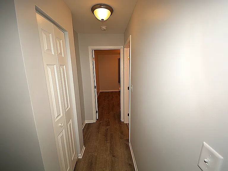 8624 Shagbark Ct #1E — Photo 6