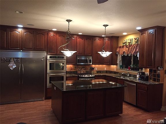 4th image of 96 Alexis Ln