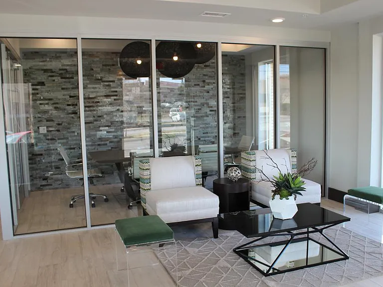 The Vue at Creve Coeur Apartments — Photo 18