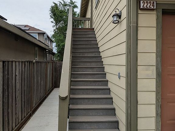 2nd image of 2224 Northview St