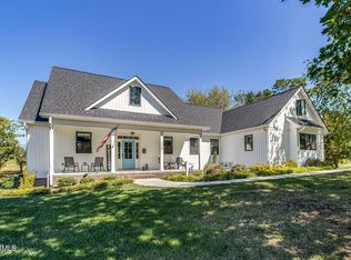 179 Amohi Way, Loudon, TN 37774