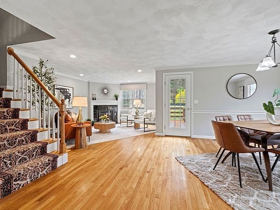 5th image of 31 Forest Ln