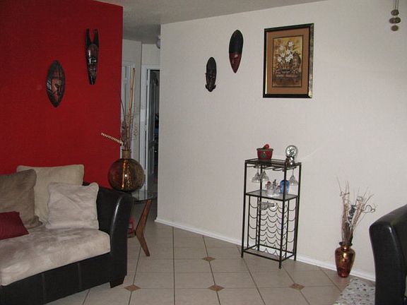 4th image of 713 Roosevelt Dr