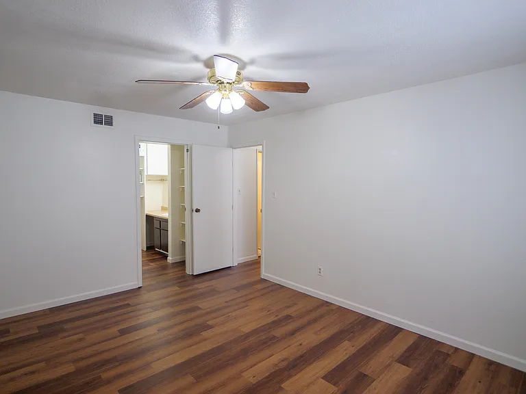 6331 N Barcelona Ct #917 — Photo 9