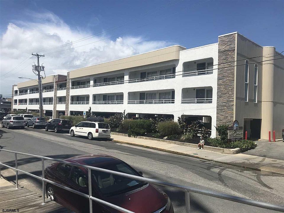 1st image of 801 10th St #260