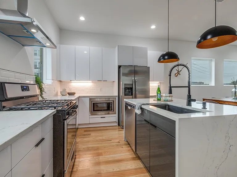 2714 N Carroll Ave #101 — Photo 14