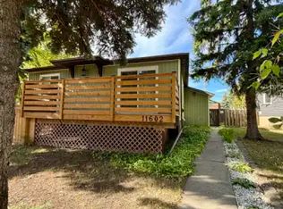 11602 130th St NW #1A, Edmonton, AB T5M 1A6