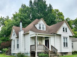 19 N 40th St, Belleville, IL 62226