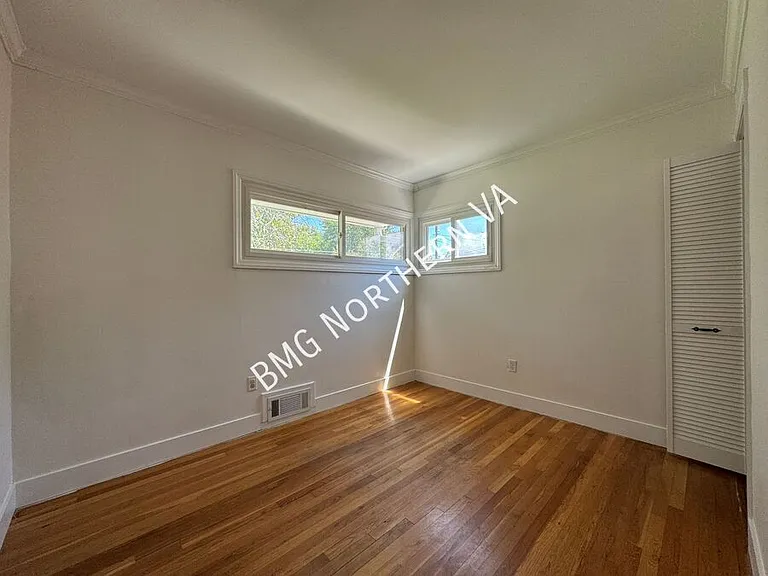 1909 Rollins Dr — Photo 47