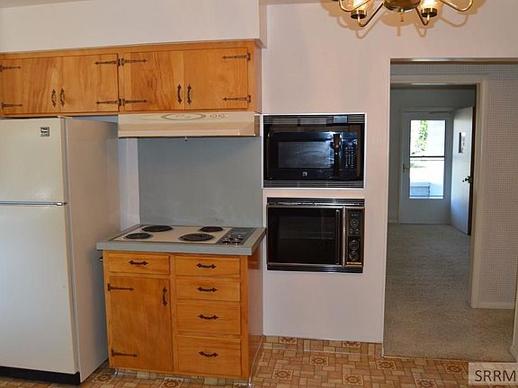 5th image of 905 Koster Ave