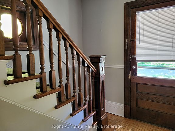 4th image of 12 Mercer St