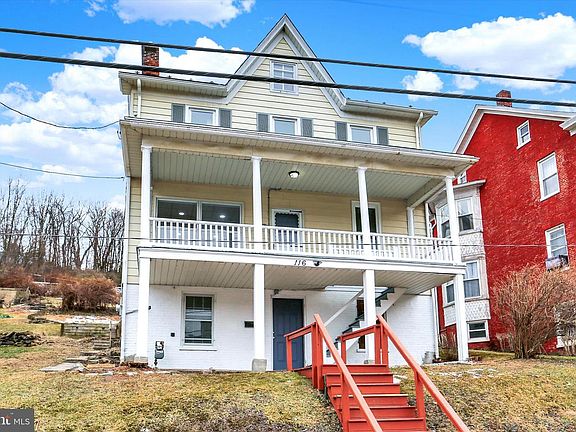 3rd image of 116 Hanover St