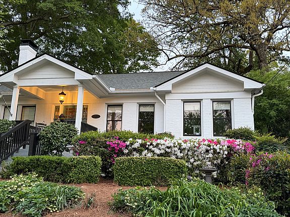2nd image of 1073 Reeder Cir NE