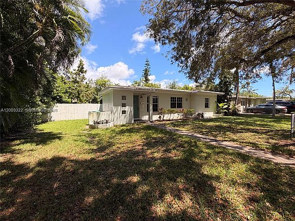 2nd image of 5765 SW 48th St