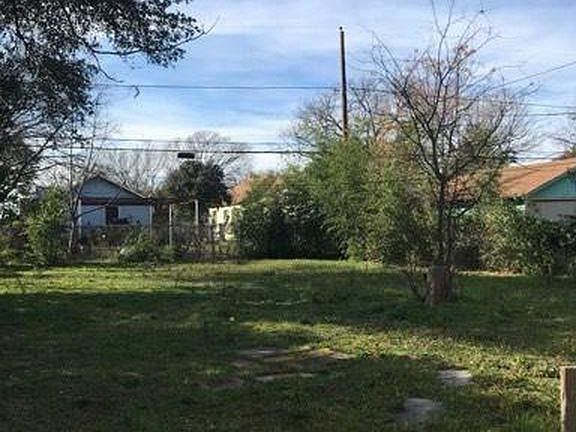 3rd image of 3027 Ramsey Ave