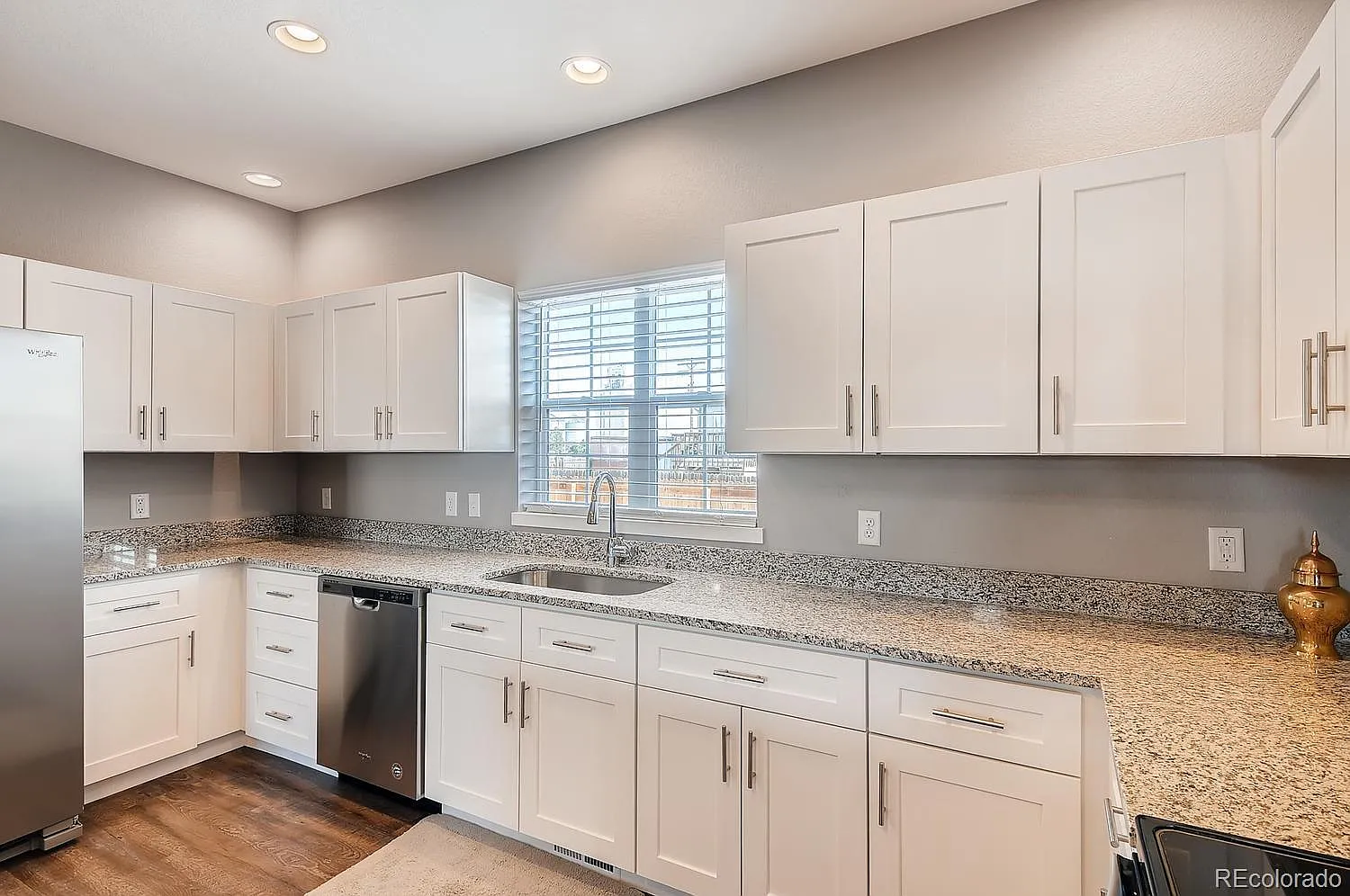 Studio, 1433 sqft, $2,250 — Photo 4