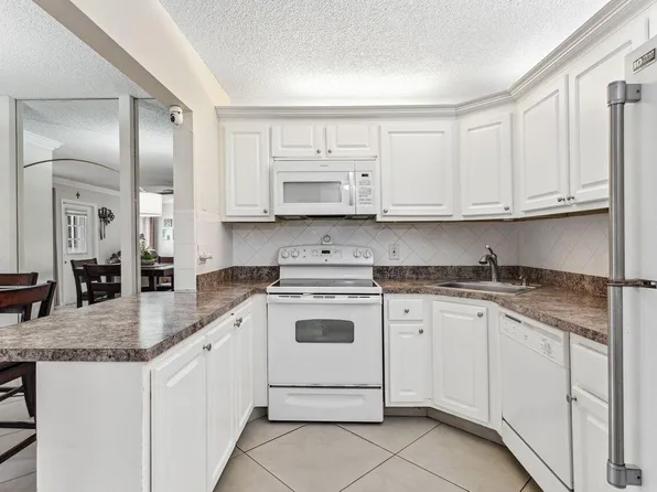 3492 La Mar Court #B-1, Greenacres, FL 33463