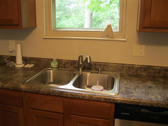 4th image of 2143 Leah Ln