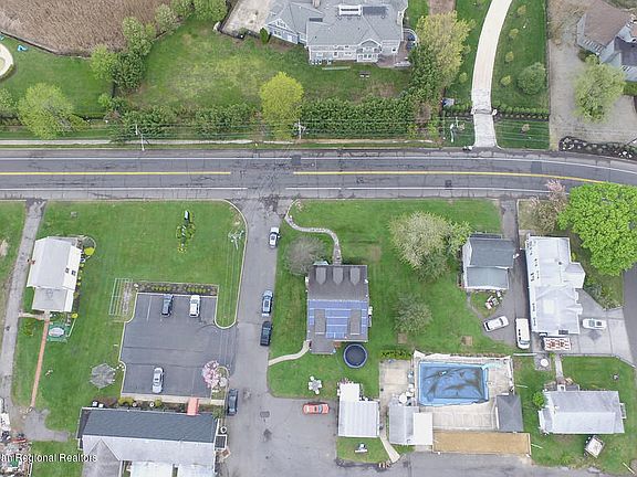 3rd image of 192 Monmouth Blvd