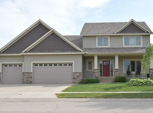 4604 Summit Pointe Pl NW, Rochester, MN 55901