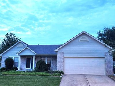 1856 Chateau Du Mont Dr, Florissant, MO, 63031