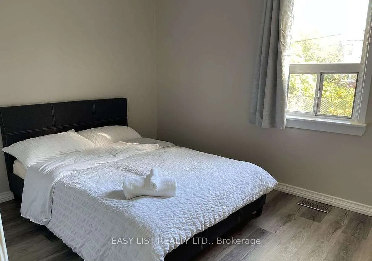3 bed, $2,550 — Photo 4