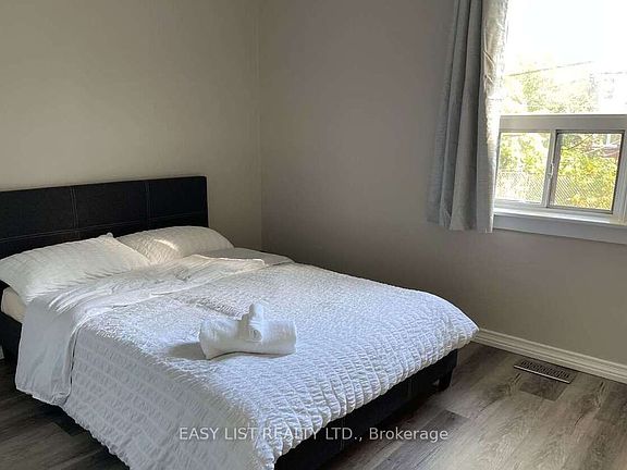 4th image of 777 Birchmount Rd