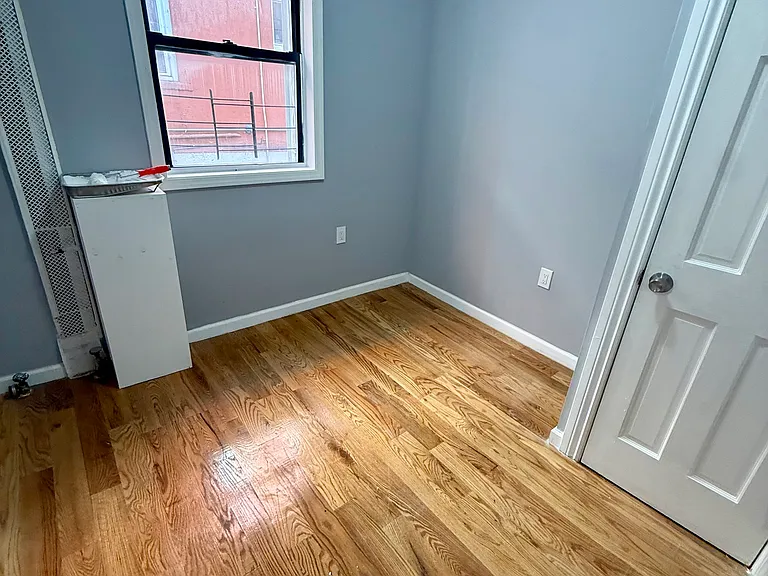 0 E 172nd St #1 — Photo 5