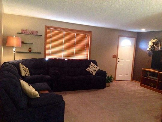 2nd image of 106 S Roosevelt Pl