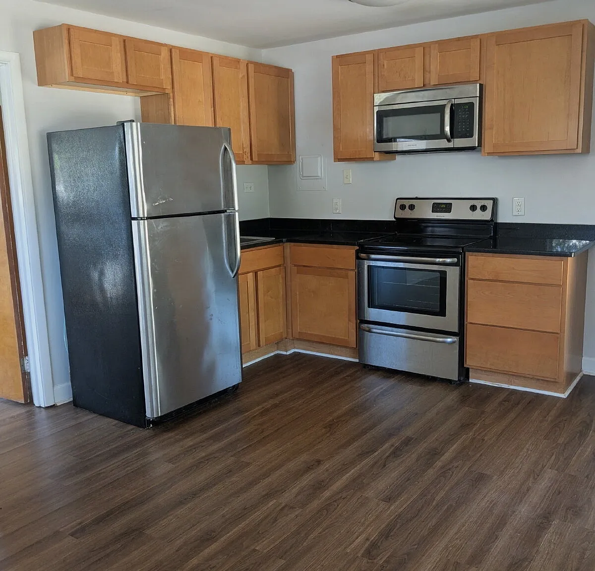 1 bed, 1.0 bath, $1,050 — Photo 4