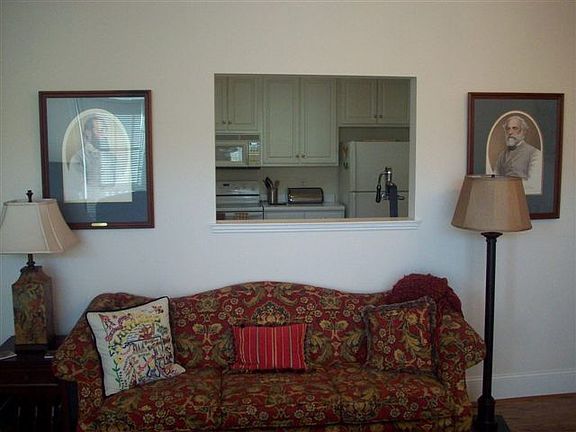 4th image of 225 23rd St SW APT 304
