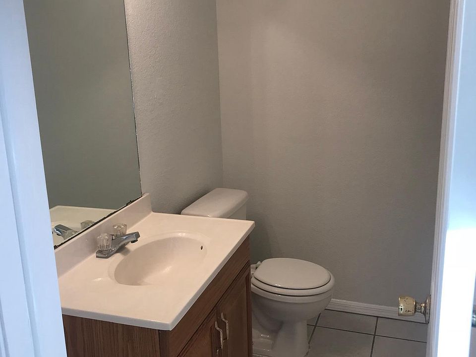 .5 bathroom downstairs