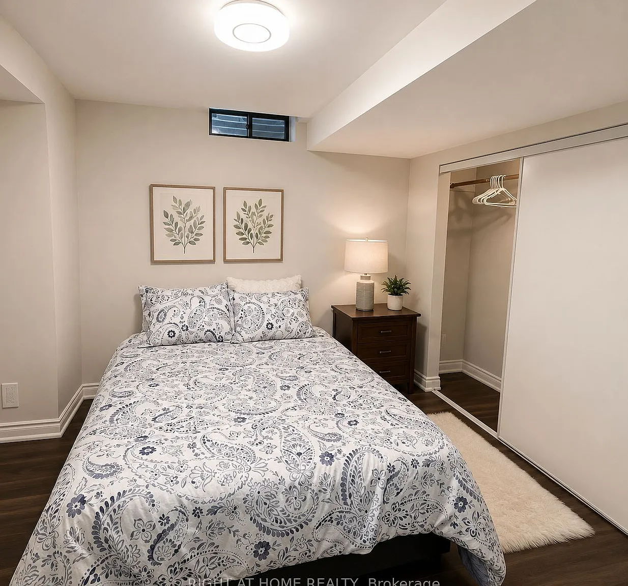 2 bed, $1,880 — Photo 2