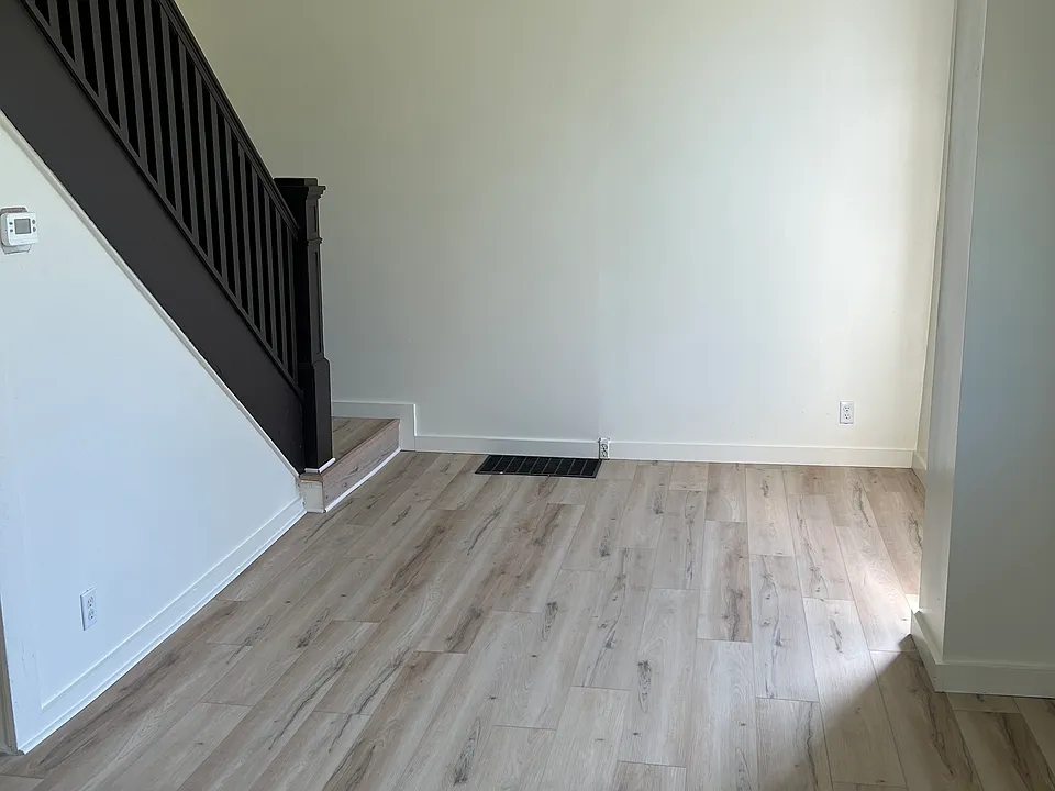 219 Montgomery Ave