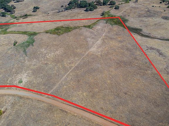 2nd image of 20257 White Oak Dr