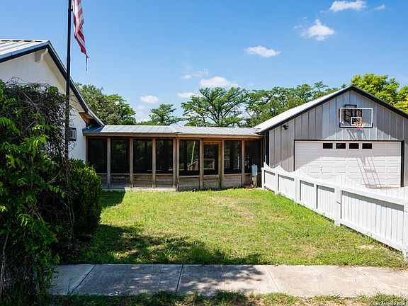 4th image of 556 ENCHANTED RIVER DR