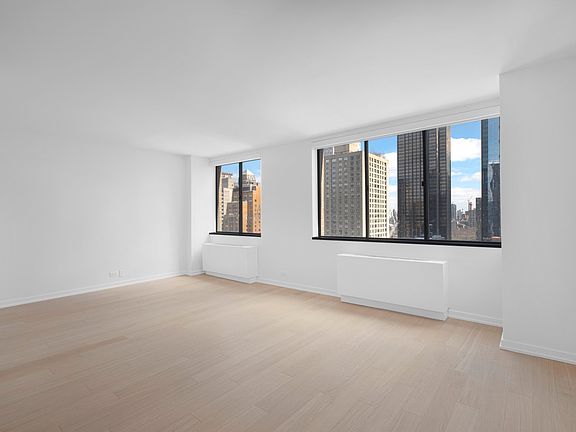 3rd image of 124 W 60th St APT 26C
