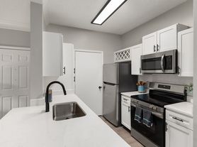 Avana Creekside