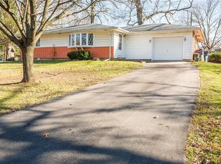 1100 S Hoffer Dr, Muncie, IN 47304