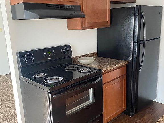3rd image of 1832 Sunset Ave APT 43