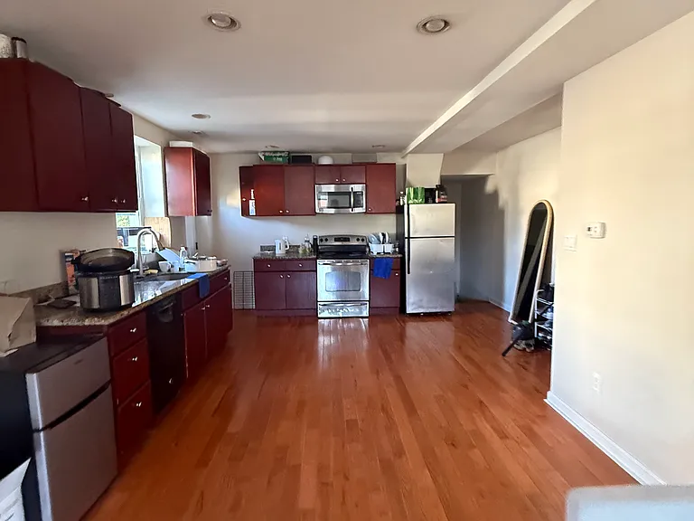3202 Hamilton St #2 — Photo 4