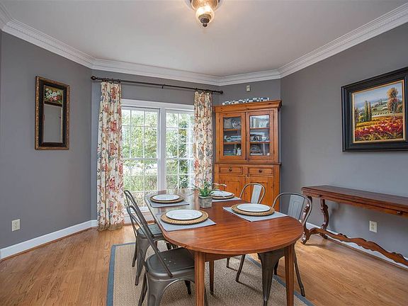 5th image of 3410 Ramblewood Cir NW