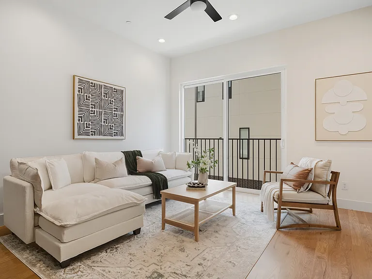 4517 Munger Ave #101 — Photo 17